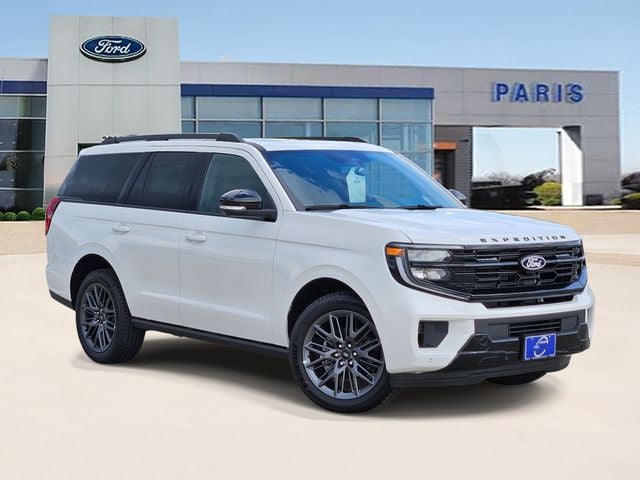 2027 Ford Expedition Platinum in Star White Metallic Tri-Coat — front three-quarter view